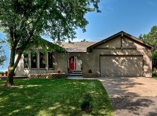 30226 Nixon Dr, Honey Creek, IA 51542