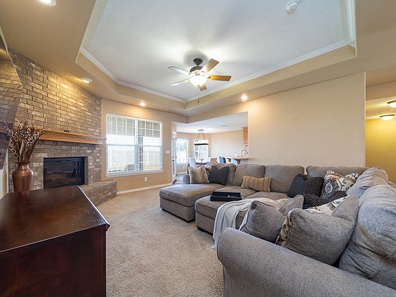 4th image of 3704 Benjamin Davis Dr