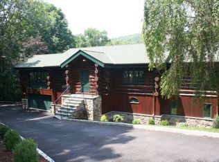 166 Park View Rd N, Pound Ridge, NY 10576