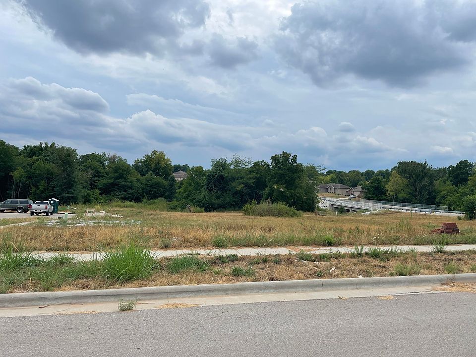 1st image of 3279 S Greenway Drive