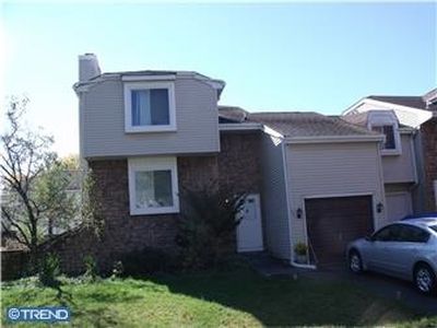 27 Geraldine Rd, East Windsor, NJ, 08520