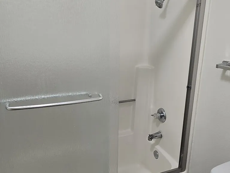Franklin Luxury Apartments — Photo 15