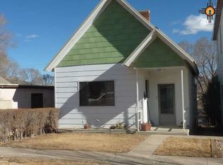 109 S 4th St, Raton, NM 87740