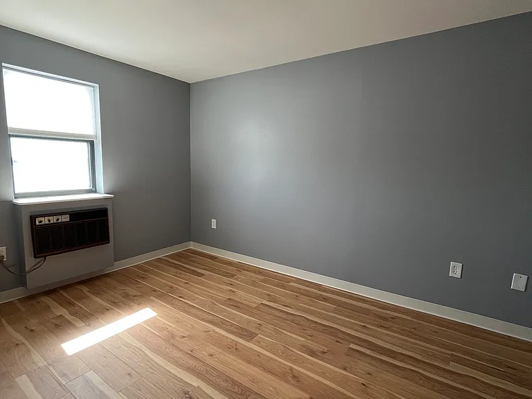 750 Davol St #616 — Photo 6