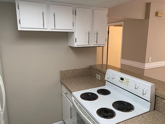 5th image of 5560 Greatpine Ln S