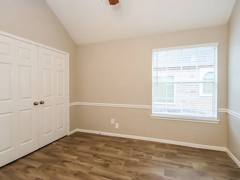 1414 Summer Rain Dr — Photo 15
