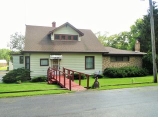 1334 Long St, Dixon, IL 61021