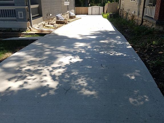 3rd image of 4229 Genessee St