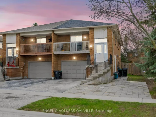 30 Porritt St, Barrie, ON L4N 6Y3