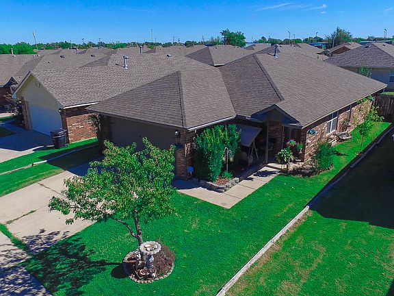 3rd image of 3612 Liberty Dr