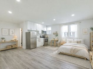 444 Park St W #210, Windsor, ON N9A 5V3