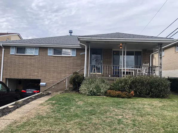 684 Southcrest Dr, Pittsburgh, PA 15226