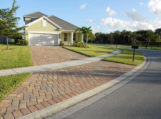 9352 Wrangler Dr, Lake Worth, FL 33467