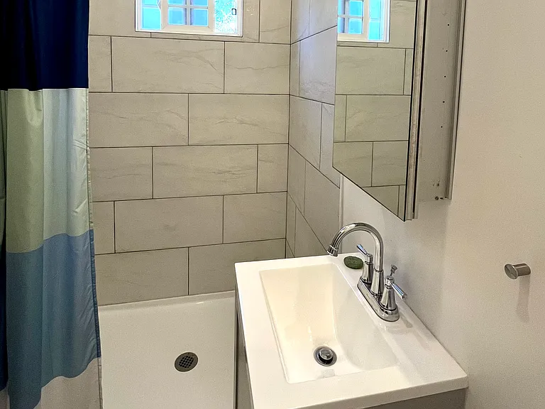 333 Nordina St — Photo 16