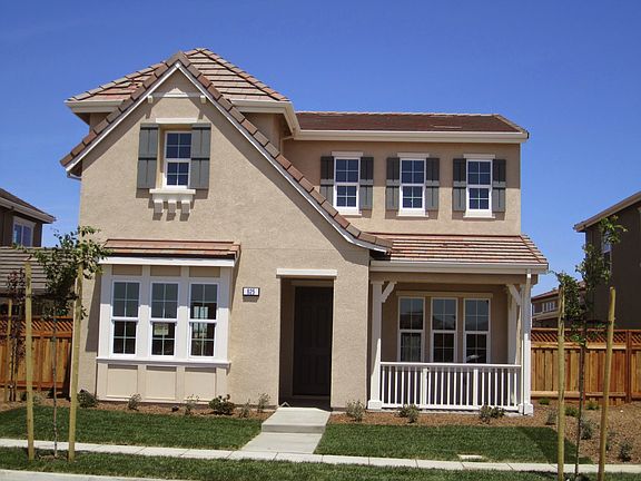 3rd image of 625 W Tramonto Dr