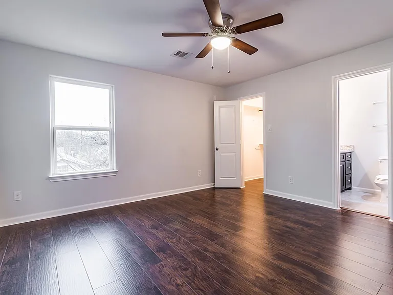 710 Barkley St #B — Photo 24