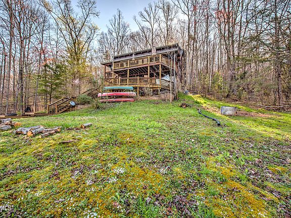 3rd image of 705 Laurel Lake Cir