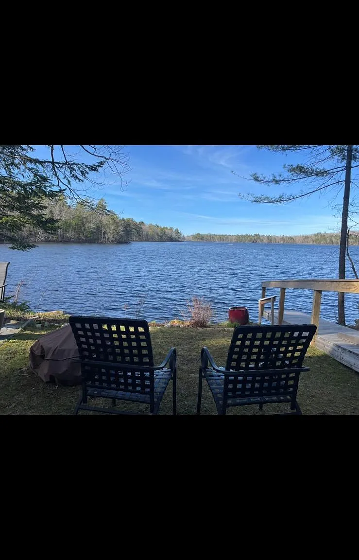 912 Biscay Rd — Photo 1