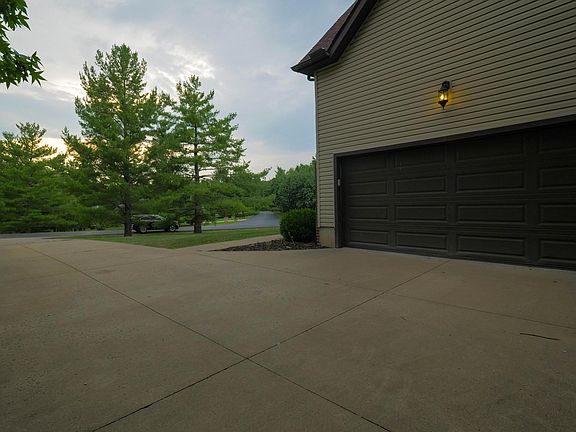 4th image of 156 Lake Indian Hills Dr