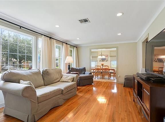 4th image of 604 Mayflower Dr