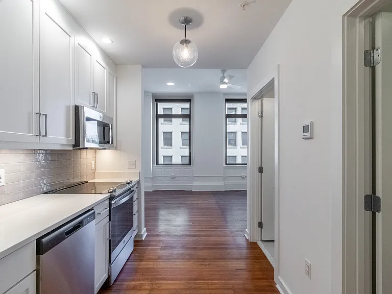 Mutual on Main Apartments — Photo 30