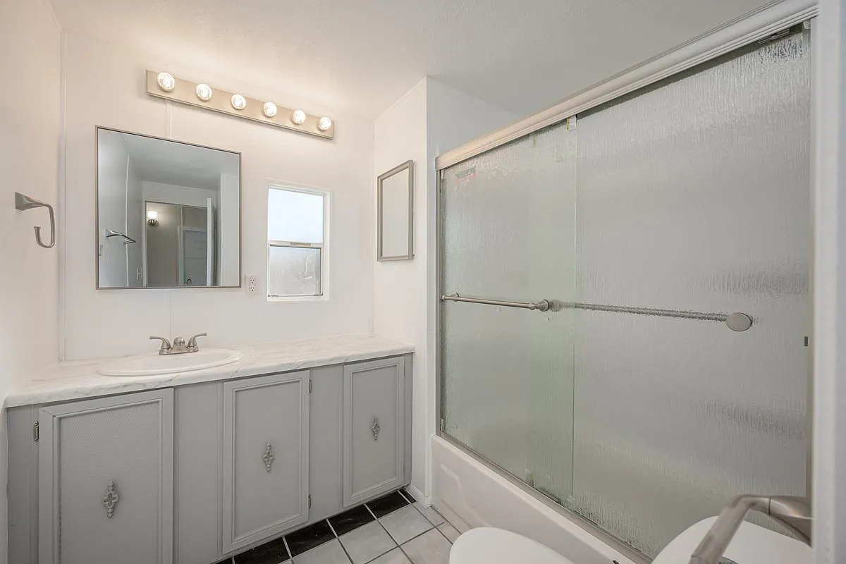 2 bed, 840 sqft, $1,040 — Photo 4