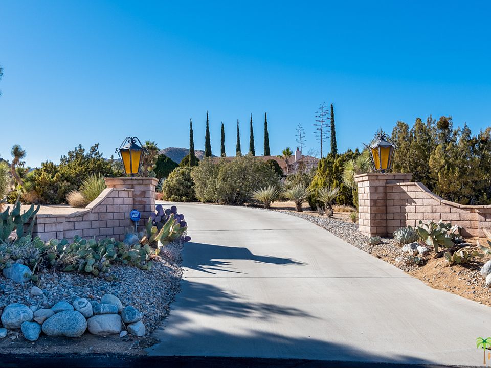 1st image of 58941 Carmelita Cir