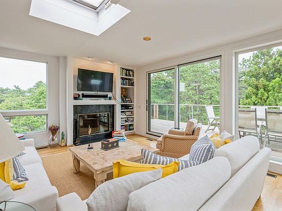 3rd image of 23 Sand Castle Ln