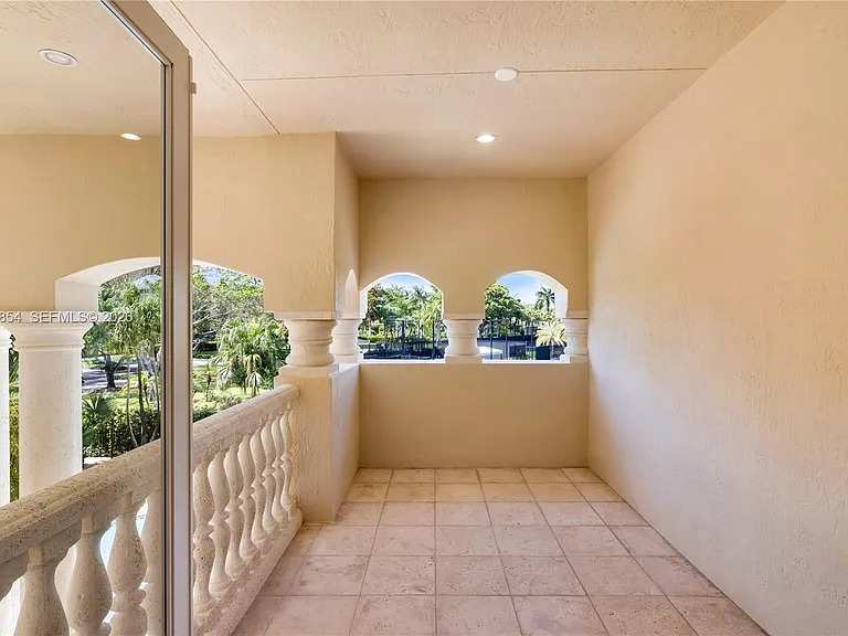 129 Gavilan Ave — Photo 25