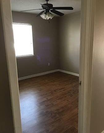 4th image of 118 Mall Cir