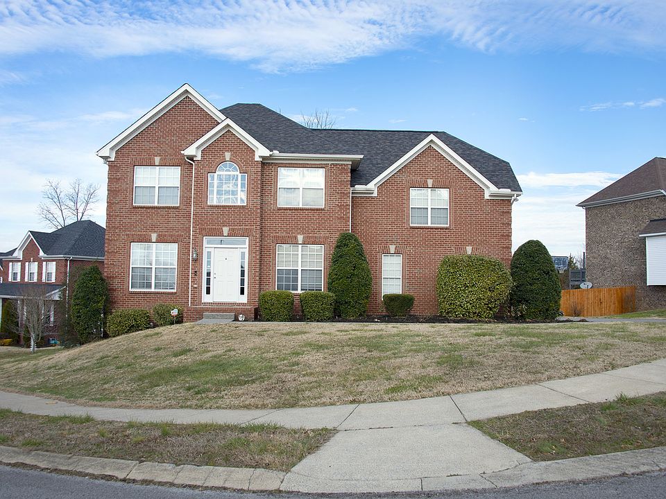 1st image of 141 Chipwood Dr