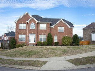 141 Chipwood Dr, Hendersonville, TN 37075