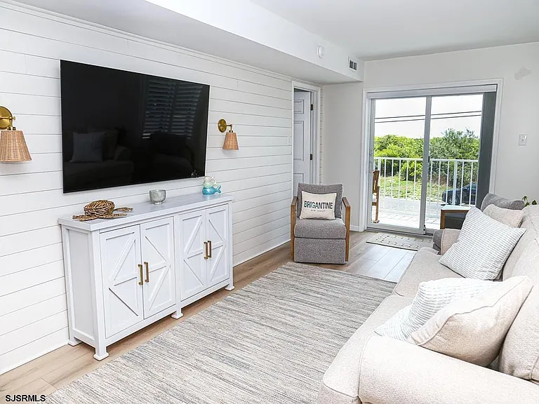 3901 Ocean Ave #1 — Photo 6