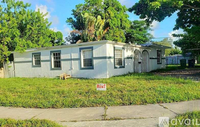 1st image of 14245 NE 8th Ave