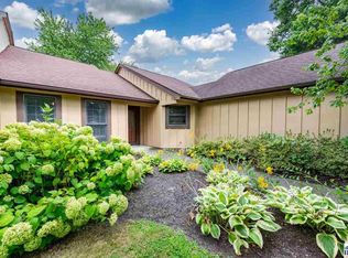 562 Frontier Ct, Terre Haute, IN 47803