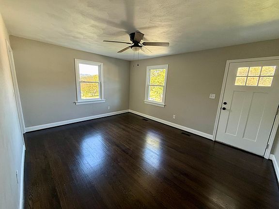 4th image of 5255 Eden Ave