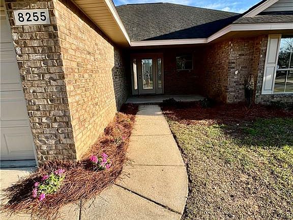 3rd image of 8255 Savage Loop