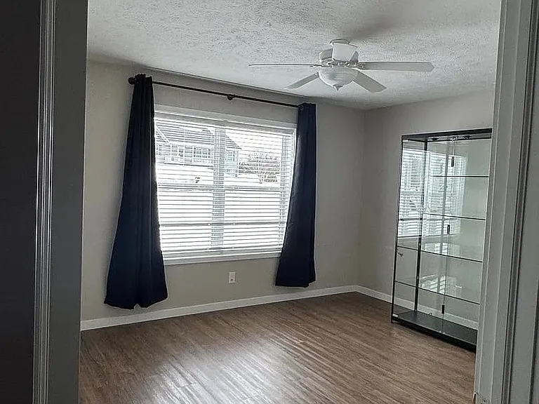 5085 Liberty Dr — Photo 13