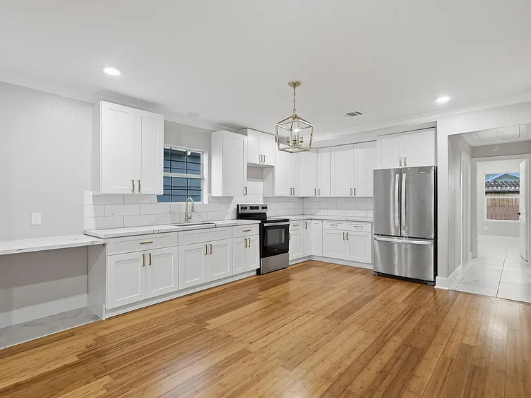 105 Opal Ct — Photo 6