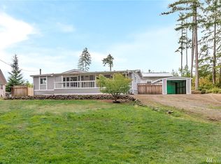 250 E Emerald Lake Dr W, Grapeview, WA 98546
