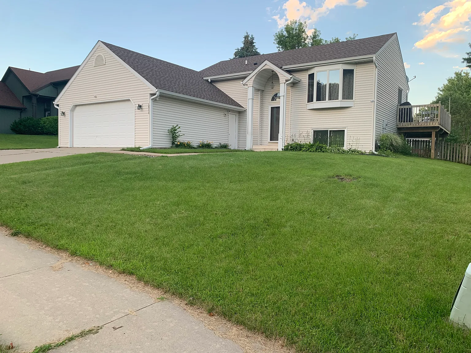 4 bed, 1807 sqft, $2,800 — Photo 1