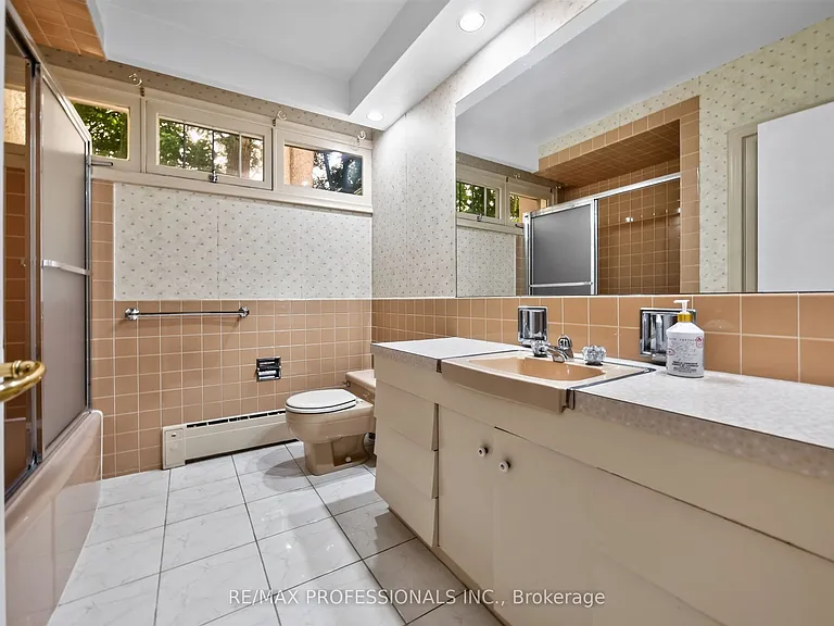32 Edenbrook Hl — Photo 29