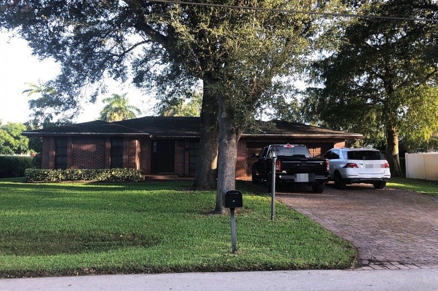 1st image of 11401 NW 21st Ct