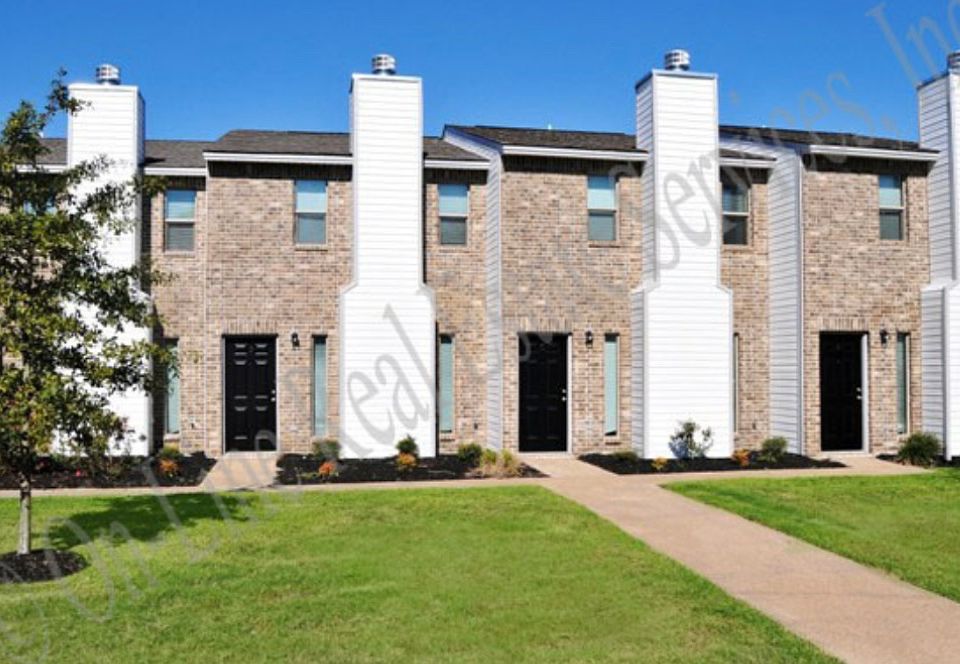 1st image of 701 Navarro Dr #B