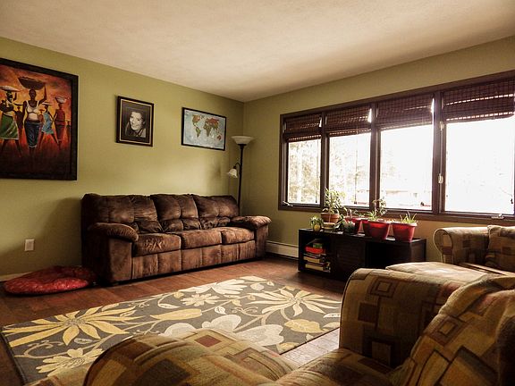 3rd image of 205 Candace Dr