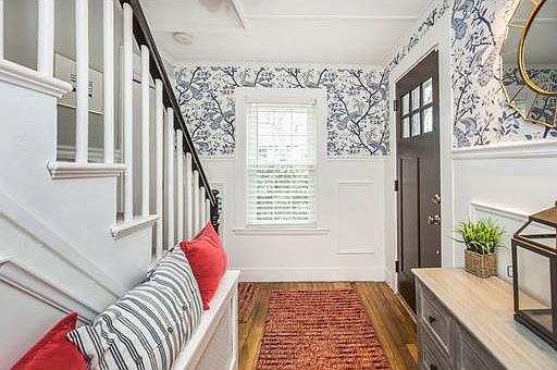 4th image of 9 Woodbury St