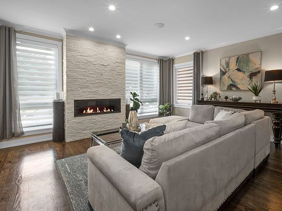 4th image of 4504 S Saint Lawrence Ave