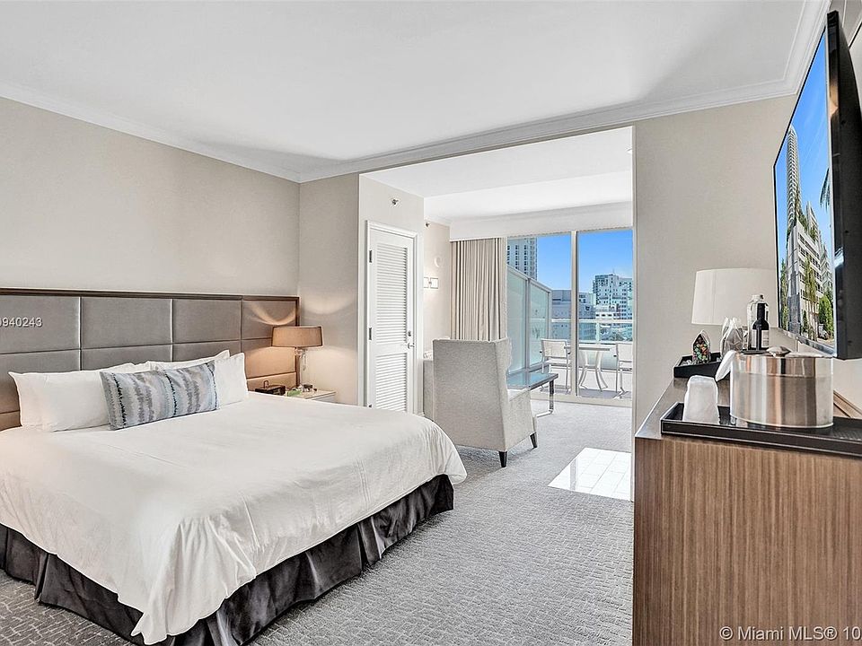 1st image of 4401 Collins Ave #910/912