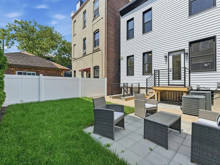 2602 Palisade Ave #1 — Photo 31