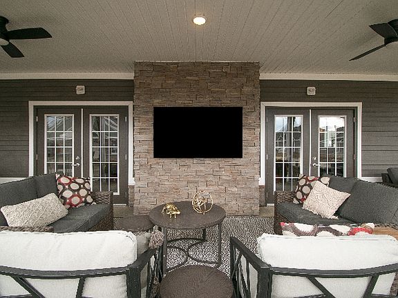 Clubhouse Patio